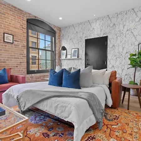 2 Living Rooftop Perfect For Groups * New Orleans