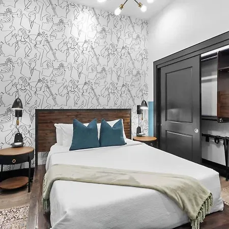 Hotel 2 Living Rooftop Perfect For Groups New Orleans