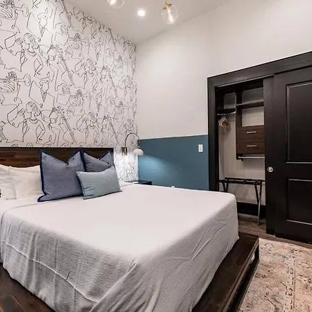 Hotel Lux 4bd 4ba 2 Sleeper Sofas Own Terrace