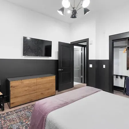Huge 4bd 4ba With 2 Queen Sleeper Sofas Hotel New Orleans