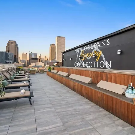 Spacious Downtown 2bd 2ba Gym Pool