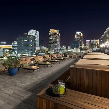 2br 2ba Rooftop Pool Gym Game Hotel New Orleans