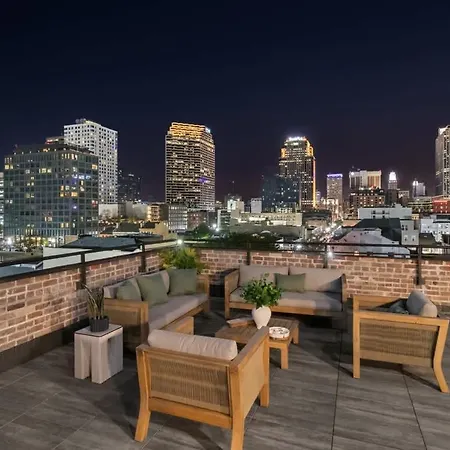 2br 2ba Rooftop Pool Gym Gameroom *