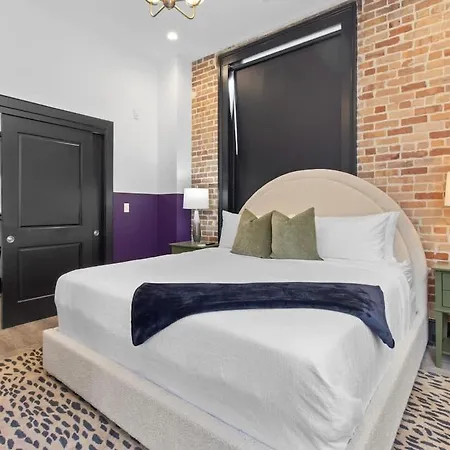 Downtown Nola Luxury Rooftop Pool Sleeps 6 Hotel New Orleans