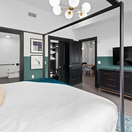 Hotel Lux 4bd 4ba Walk To Dome&french Quarter New Orleans