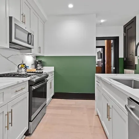 Hotel Close To Nola Hotspots Downtown *