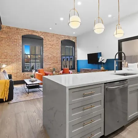 Huge 4bd 4ba With 2 Queen Sleeper Sofas
