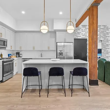 Hotel Huge 4bd 4ba 2 Living Downtown