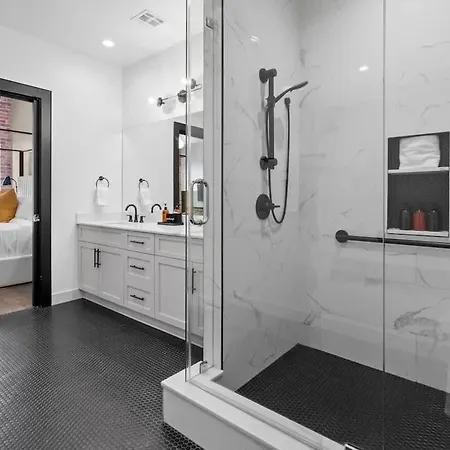 Hotel Lux 4bd 4ba Walk To Dome&french Quarter *