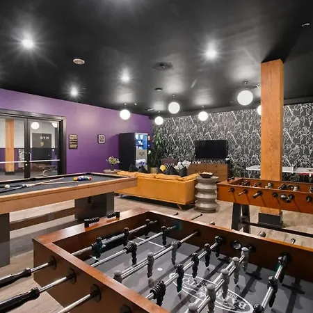 Hotel Prime Location Gym Gameroom Rooftop Pool New Orleans