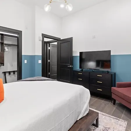 Lux 4bd 4ba Walk To Dome&french Quarter Hotel New Orleans