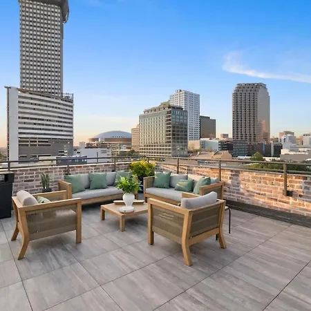Downtown 4bd 4ba Sleeps 12 New Orleans