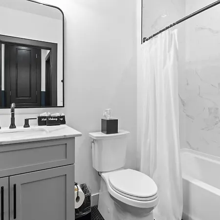 Lux 4bd 4ba Walk To Dome&french Quarter Hotel *
