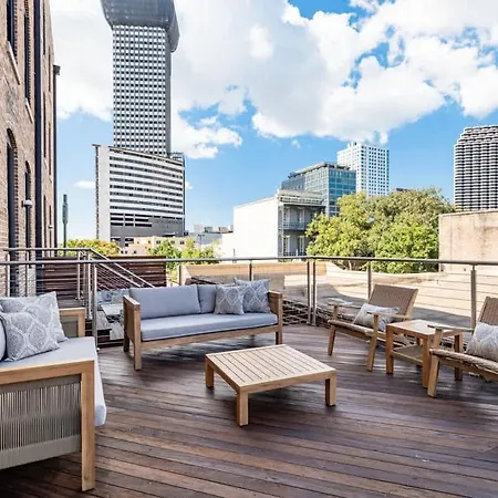 Luxury Rooftop Pool Walk-french Qtr