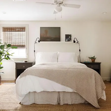 Cozy In Bayou St John Apartment