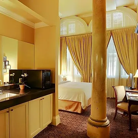 Pelham Hotel 3*