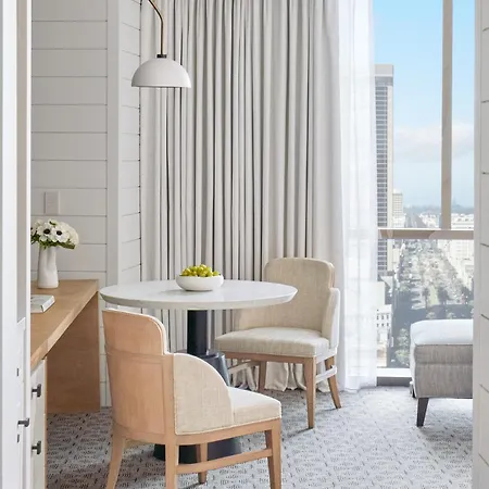 Hotel Four Seasons New Orleans