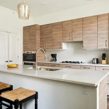 Apartment Roami At St. Charles *