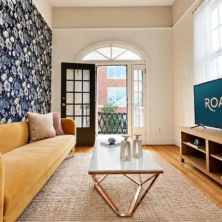 Roami At The Mandeville Apartment *
