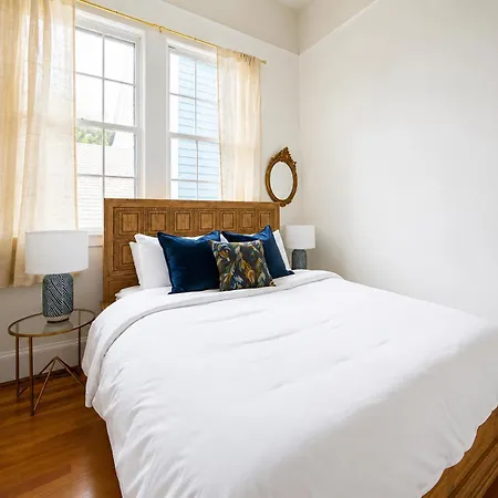 Apartment Roami At The Mandeville