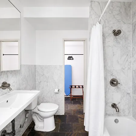 Apartment Roami At The Mandeville New Orleans