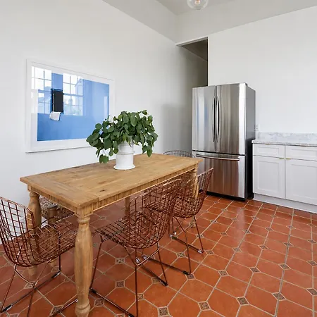 Apartment Roami At The Mandeville New Orleans