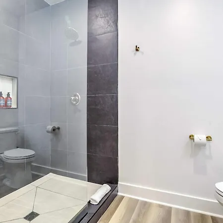 Apartment Roami At The Churchill