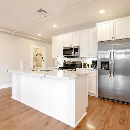 Apartment Roami At The Churchill