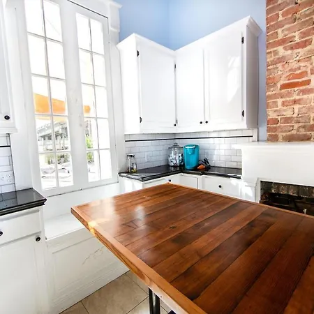 Governors Mansion 5 Bedroom-3 Bath * New Orleans