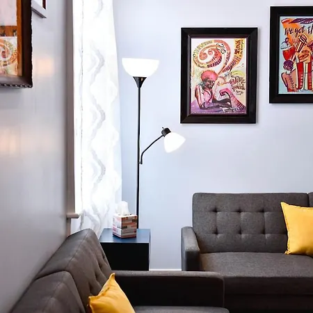Claiborne Historic Getaways Guest House-economy Rear Unit With Pool Holiday home New Orleans