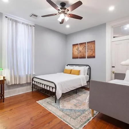 Elysian Historic - 4 Bed-4 Ensuite Baths Bed & Breakfast 4*