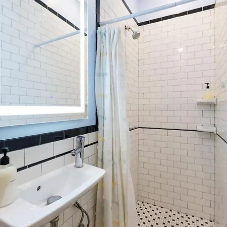Elysian Historic - 4 Bed-4 Ensuite Baths 4*