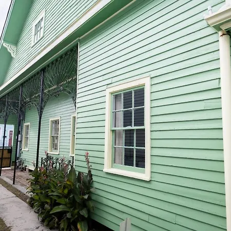 Mandeville Creole - 3 Bed-2 Bath * New Orleans