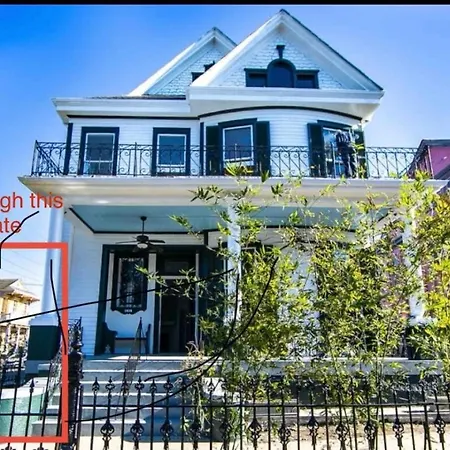 Holiday home Claiborne Historic Getaways Guest House-economy Rear Unit With Pool