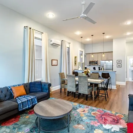 Apartment Governors Across From French Quarter *