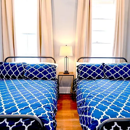 Governors - 2 Bedroom - Steps To Fq Apartment