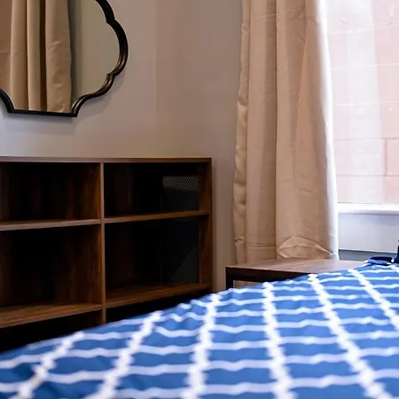 Apartment Governors - 2 Bedroom - Steps To Fq