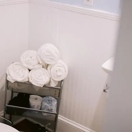 5br Historic Claiborne W/ Pool & Courtyard — 6 Blocks To French Quarter New Orleans