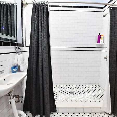 Villere Historic - Bookable Only By Bed & Breakfast New Orleans