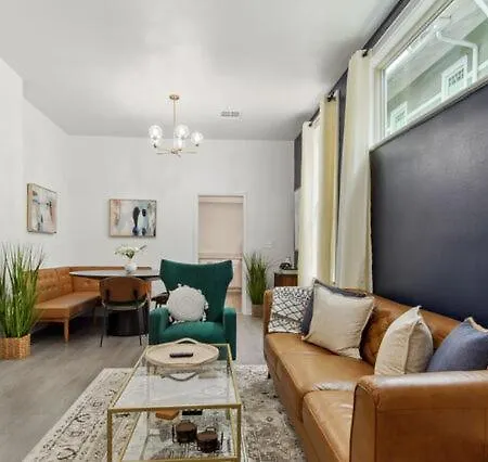 Delightful Canal Street Family Homes In Mid-city Holiday home *