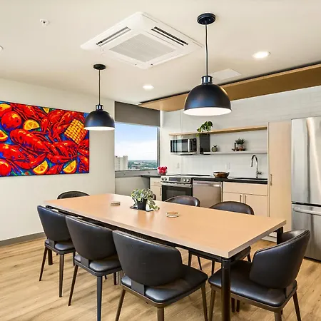 Vcay 5br 5ba Group Near Superdome Aparthotel