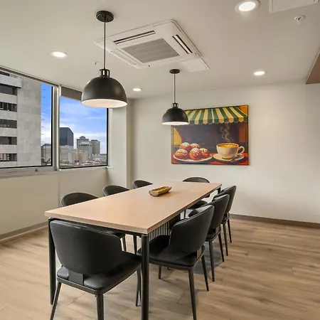 Aparthotel Vcay 5br 5ba Group Near Superdome 4*
