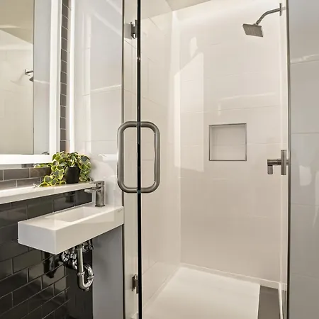 Vcay 5br 5ba Group Near Superdome Aparthotel 4*