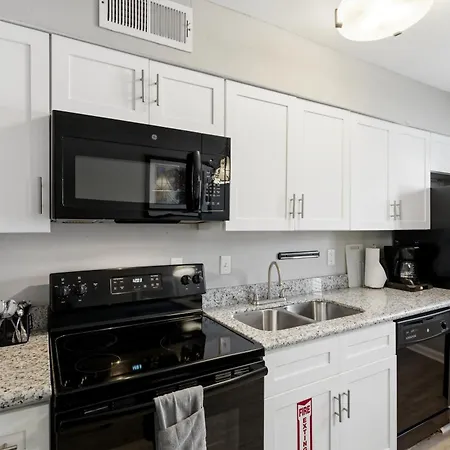 Aparthotel Frenchmen 1br Retreat W Pool & Hot Tub Access