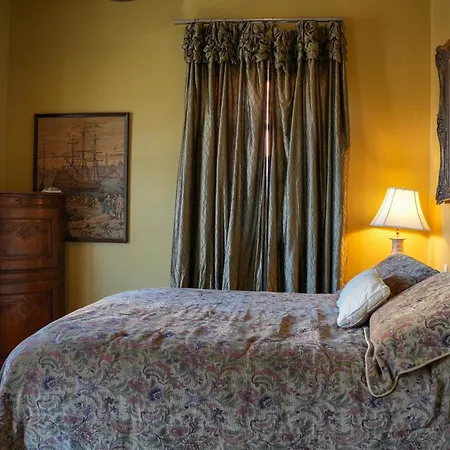 The Olivier House 3*