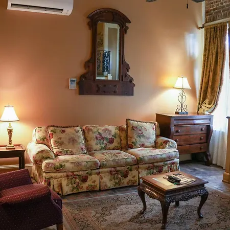 Hotel The Olivier House