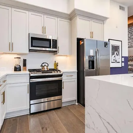 Hotel Downtown 2bd Private Terrace Gym Pool New Orleans