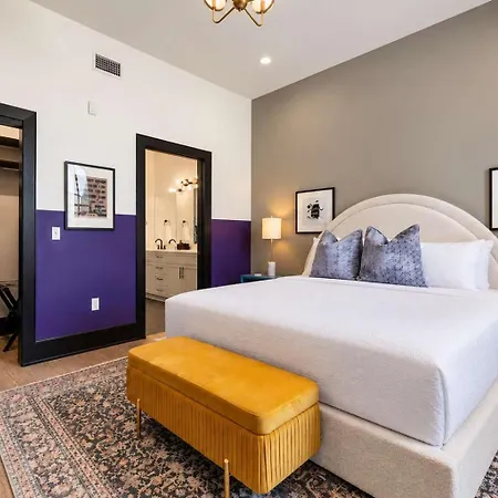 Hotel Luxury Rooftop Pool Walk-french Qtr