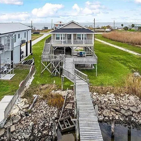 Waterfront Escape 3br 2ba Dock * New Orleans