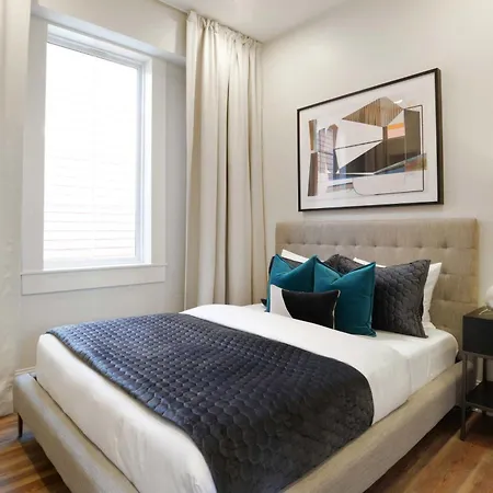 2 Unit Combo 12br Near French Quarter Holiday home